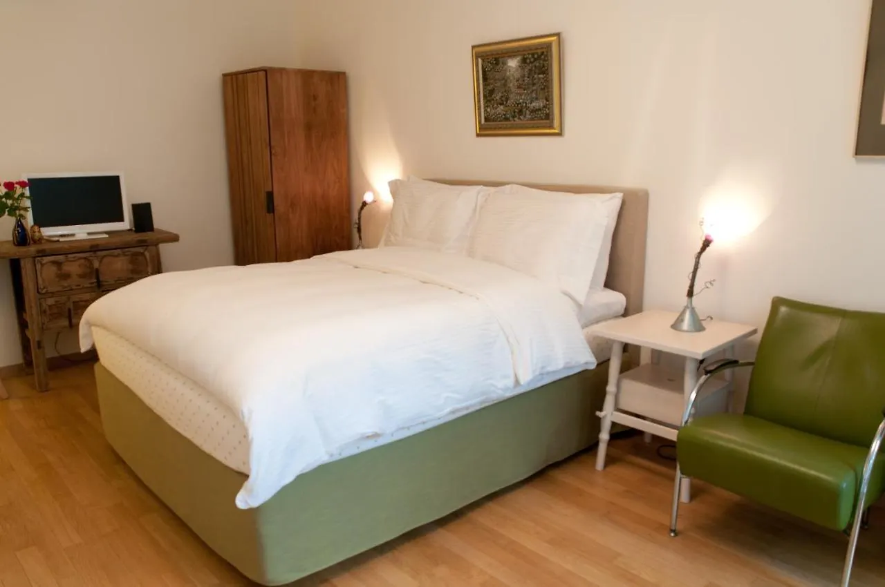 Le Quartier Sonang Bed & Breakfast Amsterdam 3*,  Netherlands