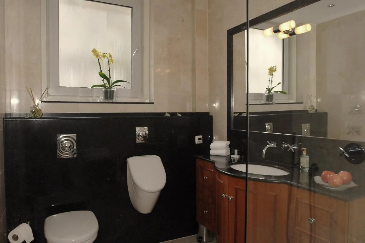 Le Quartier Sonang Bed & Breakfast Amsterdam