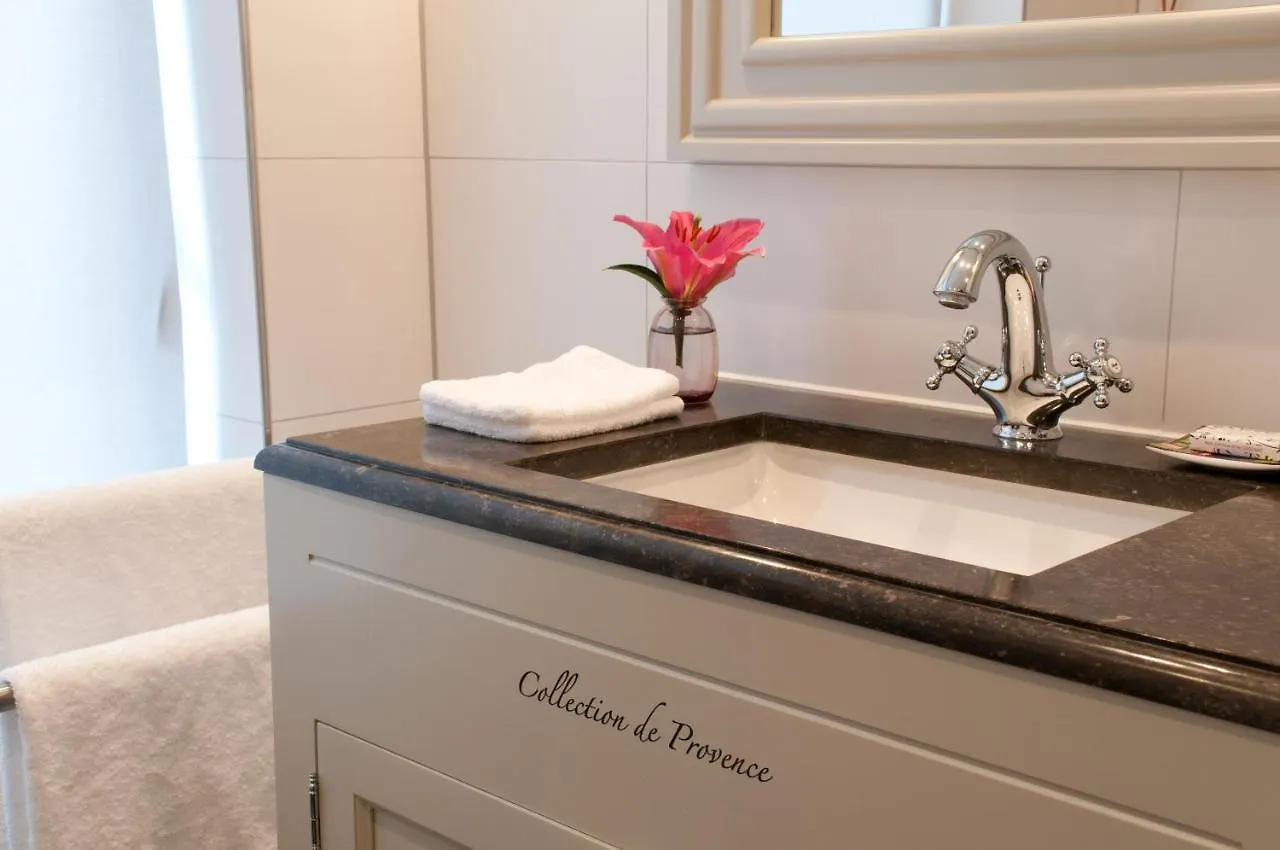 Le Quartier Sonang Bed & Breakfast Amsterdam 3*,  Netherlands
